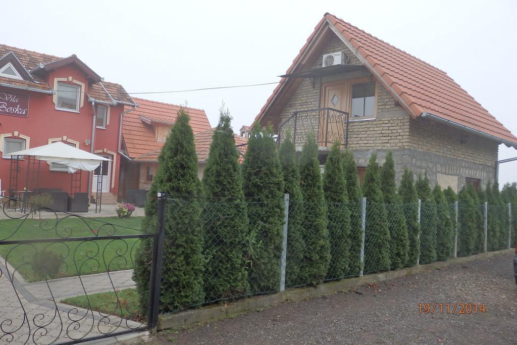 Vila Boska Palić מראה חיצוני תמונה
